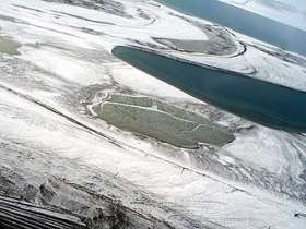 Арктический пейзаж с вертолета. Фото пользователя Mbz1 с сайта wikipedia.org