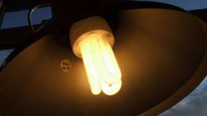 Вопрос утилизации энергосберегающих ламп будет решаться в Томске. Фото: РИА Новости