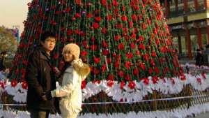 Новогодняя елка в центре Пекина. Фото: РИА Новости