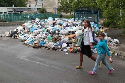 Очень быстро мусор может стать серьезной проблемой для города. Фото: Стрингер/РИА Новости